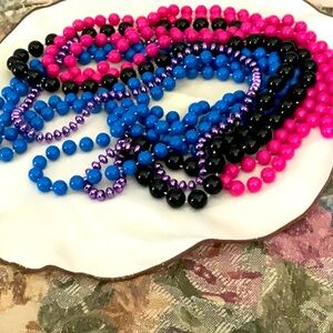 SET OF 5 BEADED NECKLACES